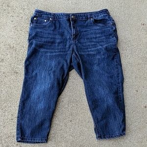 Women's Plus Size Capris